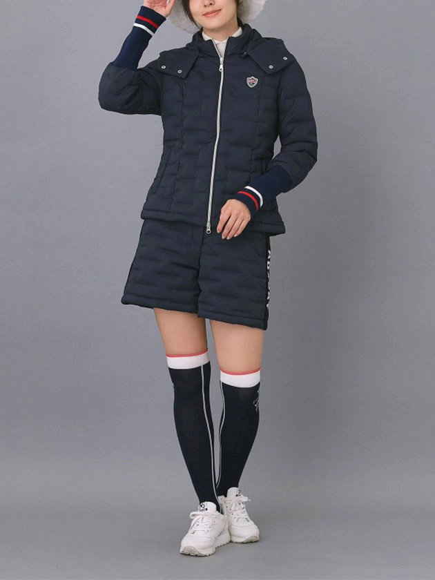 レディースゴルフウェアパンツスタイル