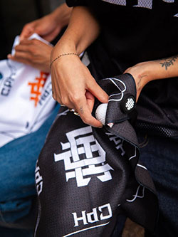 キャプテンズヘルムゴルフ　26年春夏新作　オーバーラップロゴゴルフタオル　CHG26-SS-A06